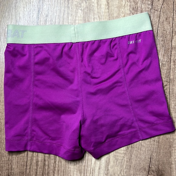 Women’s Nike Pro DriFit Fushia 2.5 Compression Shorts Size Small - Picture 7 of 7